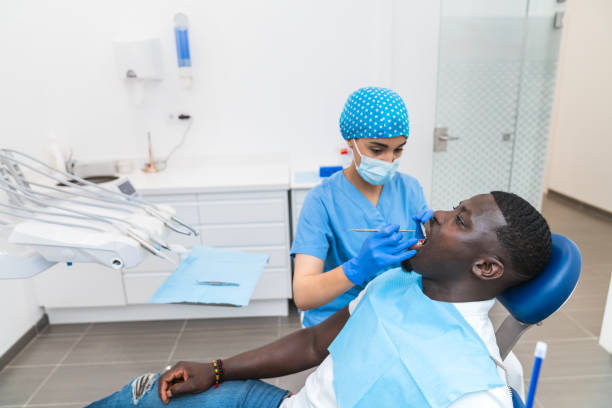 Best Emergency Broken Tooth Repair in Hebbronville, TX